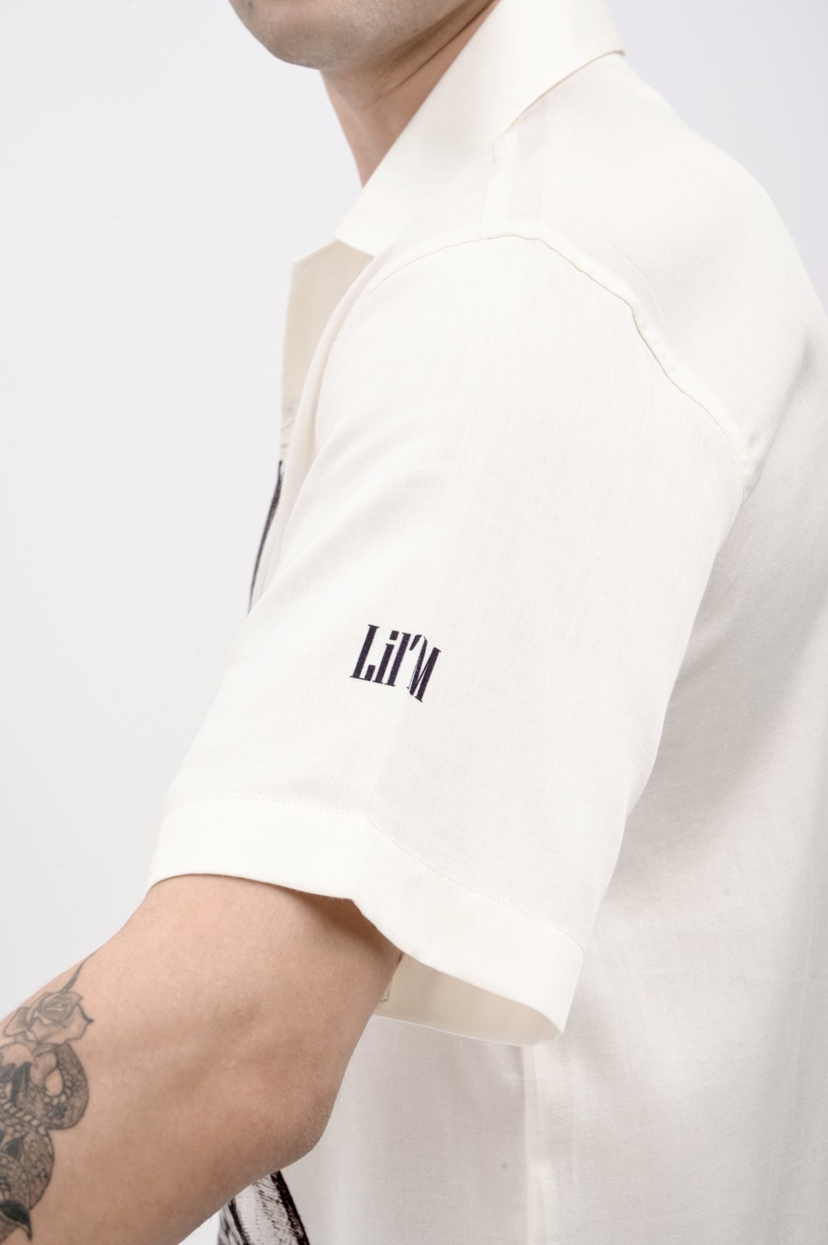 BE THE BIRD'S EYE | OVER-SIZED UNISEX SHIRT