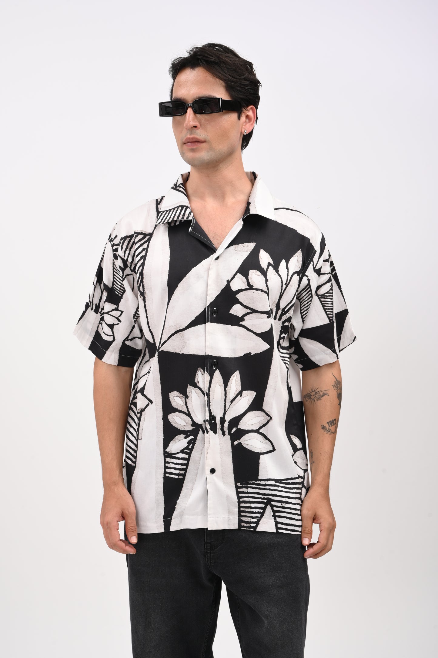 COCO TREES | OVER-SIZED UNISEX SHIRT