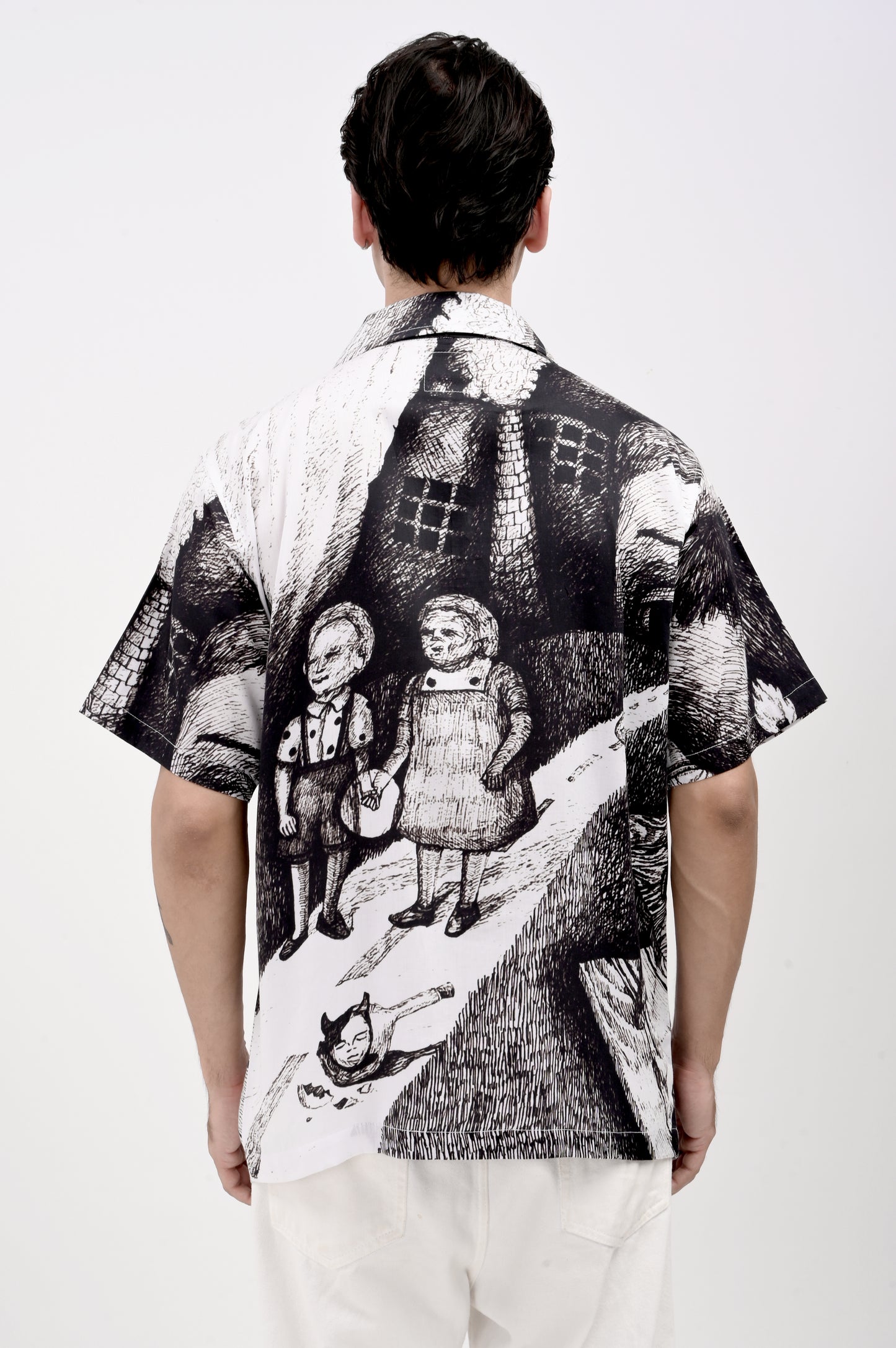 H O D | OVER-SIZED UNISEX SHIRT