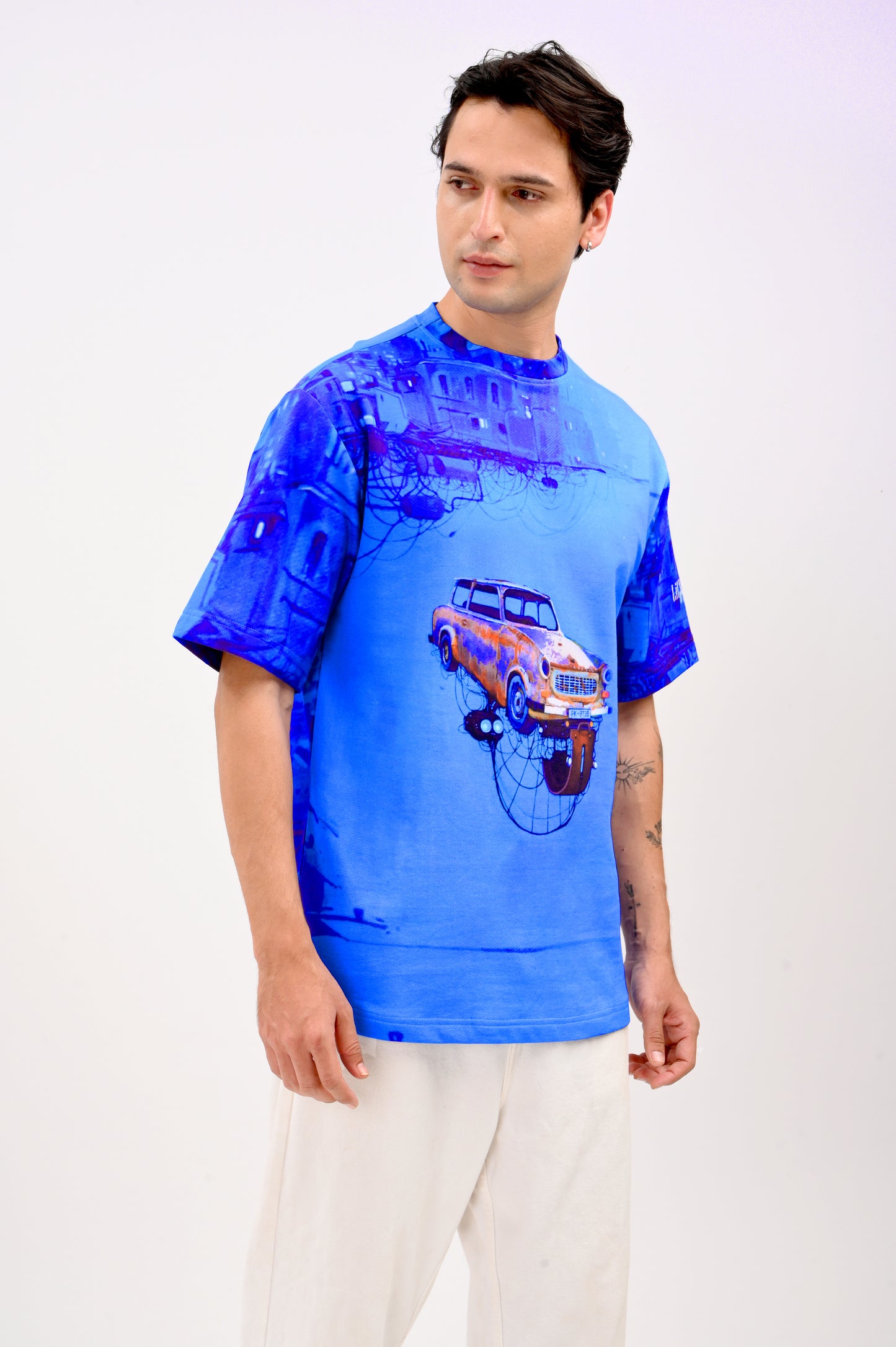 CARS XI | OVER-SIZED UNISEX T-SHIRT