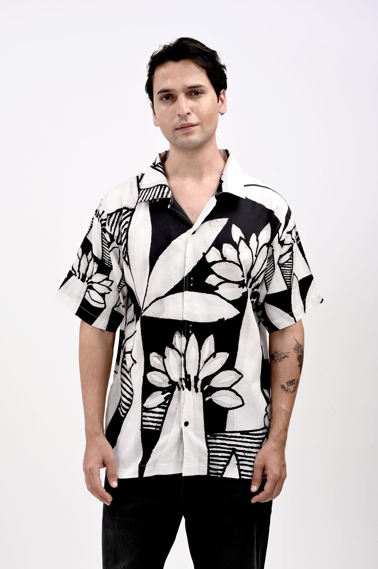 COCO TREES | OVER-SIZED UNISEX SHIRT