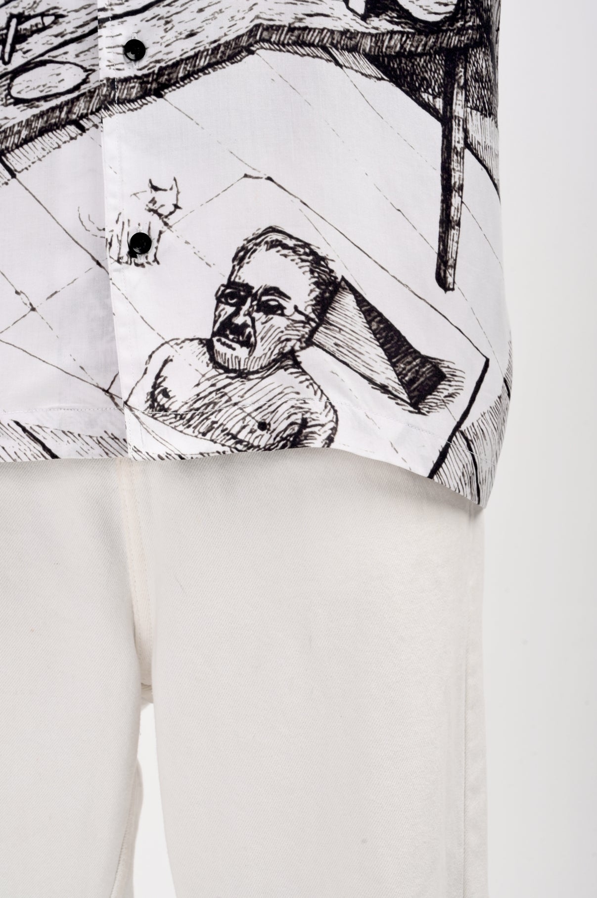 H O D | OVER-SIZED UNISEX SHIRT